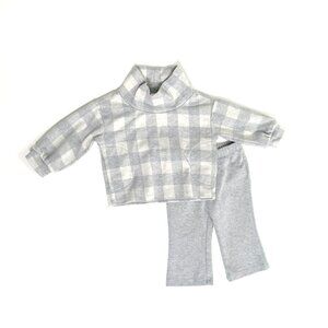 Baby GAP sweater and pants set